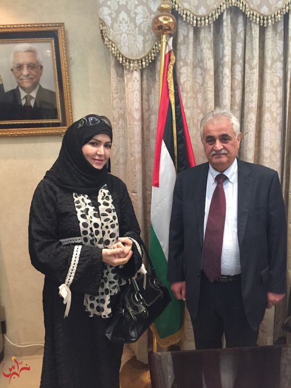 سعادة القنصل العام لدولة فلسطين محمود الاسدي ورئيسة التحرير والمدير التنفيذي لنبراس انتصار عبدالله سعادة القنصل العام لدولة فلسطين محمود الاسدي ورئيسة التحرير والمدير التنفيذي لنبراس انتصار عبدالله