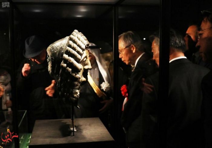  الأمير سلطان بن سلمان يوافق على طلب المتحف الوطني الياباني بتمديد معرض روائع آثار المملكة 56 يوماً