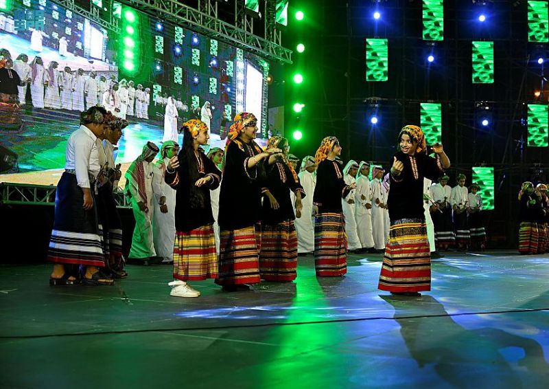 عروض الفنون الشعبية تزين مهرجان البن السعودي العاشر