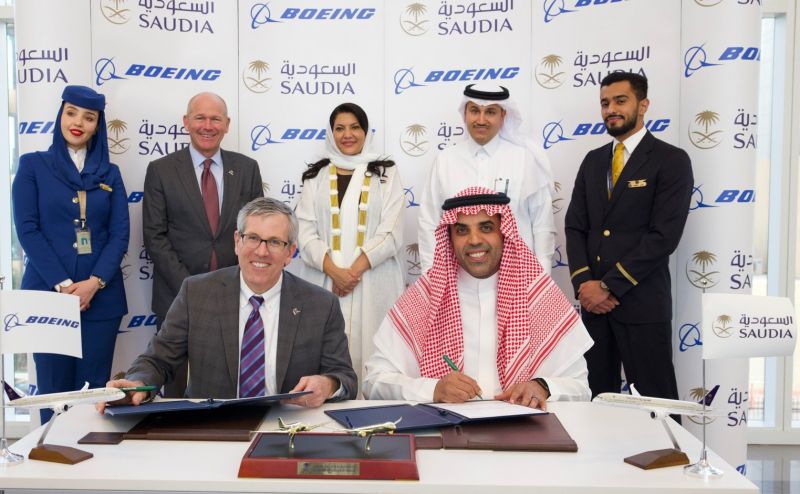 الخطوط السعودية تعلن مع "بوينج" عن صفقة بعدد (49) طائرة جديدة من طراز (B787) دريملاينر