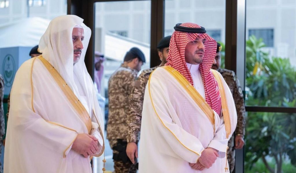 الأمير عبدالعزيز بن سعود يلتقي مدير عام الإدارة العامة للتوجيه والإرشاد بوزارة الداخلية
