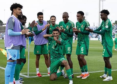 الأخضر السعودي يتوج بكأس الخليج