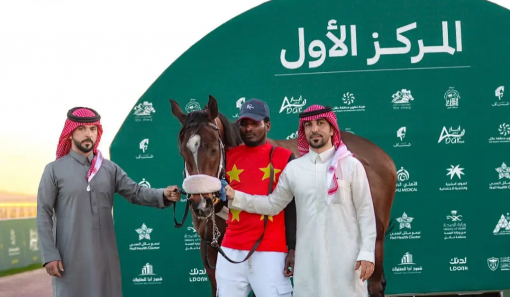 فروسية حائل تنظم حفل سباقها الحادي عشر ضمن مهرجان الأمير عبدالعزيز بن سعد لسباقات الخيل