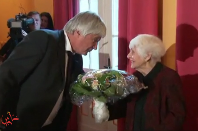 Ingeborg Syllm-Rapoport at her PhD award ceremony at the University of Hamburg. BBC News