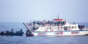 إسرائيل تسيطر على سفينة أسطول الحرية