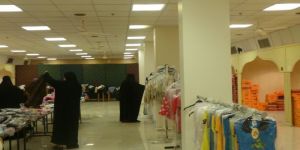 جمعية جود وكافل تبدأ توزيع ملابس العيد للاسر المسجلة لديها