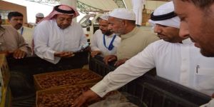 مرشدين في مهرجان التمور لتوعية المزارعين