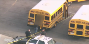 بالفيديو.. العثور على طالب ميتاً بحافلة مدرسة في لوس انجلوس