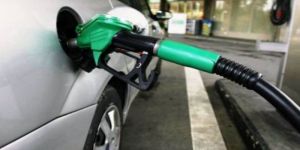 البنزين يصعد بأسعار النفط
