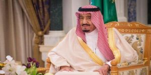 الملك سلمان يستقبل رئيس وزراء مملكة البحرين