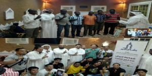 إثنا عشر رجلا يشهرون إسلامهم بمكتب توعية الجاليات شمال الرياض