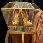 أغلى حذاء في العالم ب 17 مليون دولار في دبي