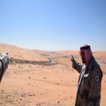 سمو أمير نجران يقف على مشروع الطريق الحدودي بالربع الخالي