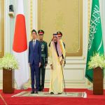 خادم الحرمين الشريفين يستقبل دولة رئيس وزراء اليابان ويقيم مأدبة غداء تكريمًا له