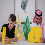 النصر السعودي يضم أوتافيو من بورتو