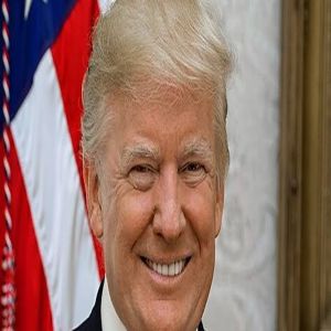 "ترامب" مشيدًا بولي العهد: يمتلك رؤية ثاقبة ويحظى بالاحترام في كل أنحاء العالم