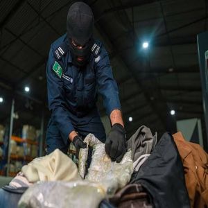 ضربة أمنية قوية… إحباط تهريب أكثر من 520 ألف حبة خاضعة للرقابة الطبية في ميناء الملك عبدالعزيز ومنفذ الوديعة