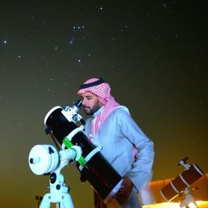 الفلكي "هندي" يؤكد ولادة هلال رمضان فجر اليوم وسيشهد خسوفًا وكسوفًا ونهاية فصل الشتاء