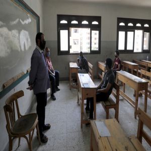 مصر.. مطالب بإقالة وزير بعد وفاة مسؤول نتيجة زيارة مفاجئة