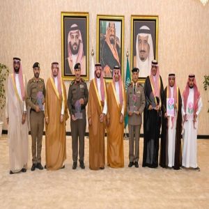 محافظ الطائف يكرّم الجهات الحكومية المشاركة في ملتقى الورد والنباتات العطريّة