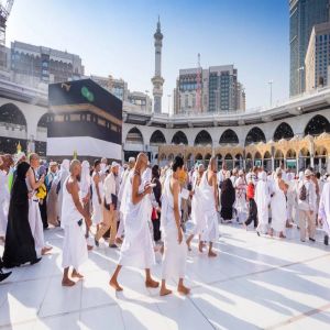 «الموارد البشرية»: إجازة الحج لا تقل عن 10 أيام