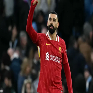محمد صلاح يواصل صناعة التاريخ بجائزة جديدة مع ليفربول