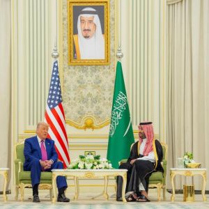 سمو ولي العهد والرئيس الأمريكي يرأسان أعمال القمة السعودية الأمريكية ويوقعان وثيقة الشراكة الاقتصادية الإستراتيجية بين حكومتي البلدين