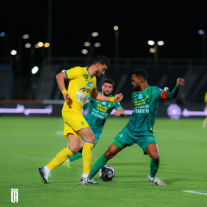 الخليج يهزم العروبة بثنائية في دوري روشن