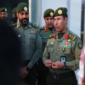 اللواء المربع يتفقد جوازات منفذ البطحاء