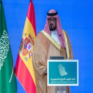 وزير الاقتصاد: الأنشطة غير النفطية سجّلت مستويات قياسية بلغت 54.8% من الناتج المحلي