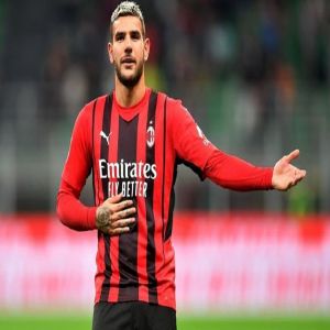 نجم ميلان يقترب من الهلال قبل كأس العالم للأندية