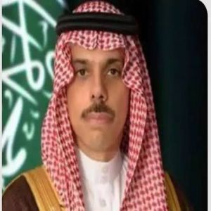 سمو وزير الخارجية يتلقى اتصالاً هاتفيًا من وزيرة خارجية كندا