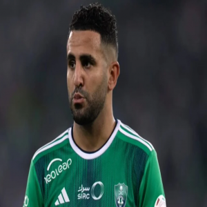 الهلال يتحرك لضم رياض محرز قبل إغلاق القيد الاستثنائي
