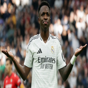 فينيسيوس قد يغيب عن ريال مدريد أمام الهلال