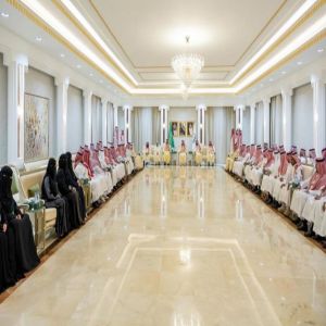 أمير منطقة الجوف يستقبل المهنئين بمناسبة عيد الأضحى من منسوبي الإمارة