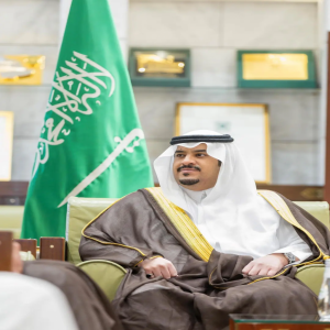 نائب أمير الرياض يستقبل مدير فرع وزارة البيئة والمياه والزراعة بالمنطقة