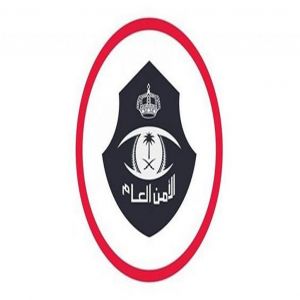 شرطة الرياض تقبض على شخص ظهر في محتوى مرئي محاولا الاعتداء على آخر أمام مسجد