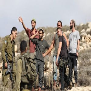 الخارجية الفلسطينية تطالب بإجراءات دولية رادعة لوقف جرائم المستعمرين