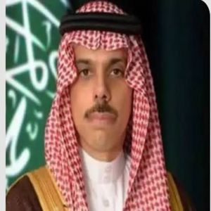 سمو وزير الخارجية يتلقى رسالة خطية من وزير الخارجية الروسي