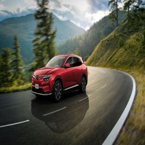 فينفاست VF 8: سيارة SUV كهربائية فاخرة تمكّن الجيل الجديد من روّاد الأعمال في الإمارات