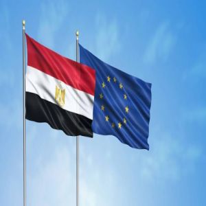مصر والاتحاد الأوروبي تبحثان تعزيز التعاون في ملف الهجرة
