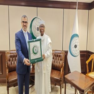 الأمين العام لمنظمة التعاون الإسلامي يستقبل المندوب الدائم لجمهورية العراق
