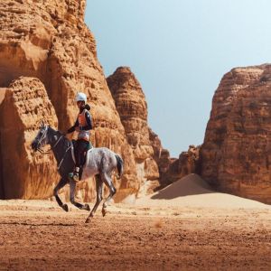 العُلا تُرسّخ مكانتها العالمية في بطولات الخيل وسباقاته المتنوعة