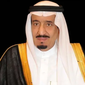 خادم الحرمين الشريفين يهنئ رئيس الجمهورية الفرنسية بذكرى اليوم الوطني لبلاده