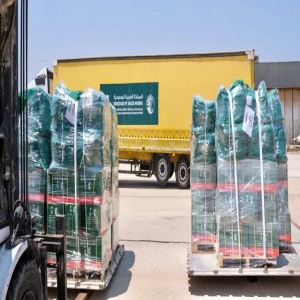 وصول الطائرة الإغاثية السعودية الثانية لمساعدة الأشقاء السوريين المتضررين من الحرائق في محافظة اللاذقية التي يسيرها مركز الملك سلمان للإغاثة