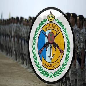 حرس الحدود بمنطقة تبوك يُنقذ مواطنًا من الغرق أثناء ممارسة السباحة