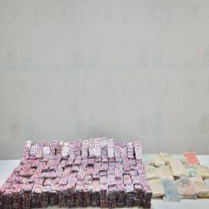 جازان: إحباط تهريب 16 كغم من الحشيش المخدر و70500 قرص خاضع لتنظيم التداول الطبي