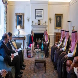وزير الداخلية يبحث في لندن مع وزيرة الداخلية البريطانية سُبل تعزيز التعاون