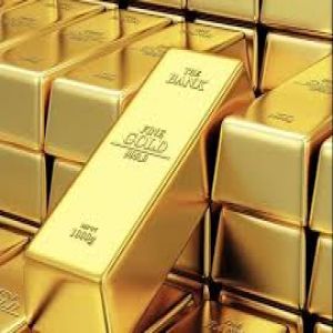 الذهب ينخفض إلى أدنى مستوى في نحو أسبوعين