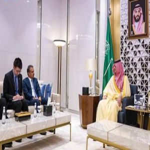 وزير الداخلية يستقبل سفير سنغافورة لدى المملكة لبحث الموضوعات ذات الاهتمام المشترك